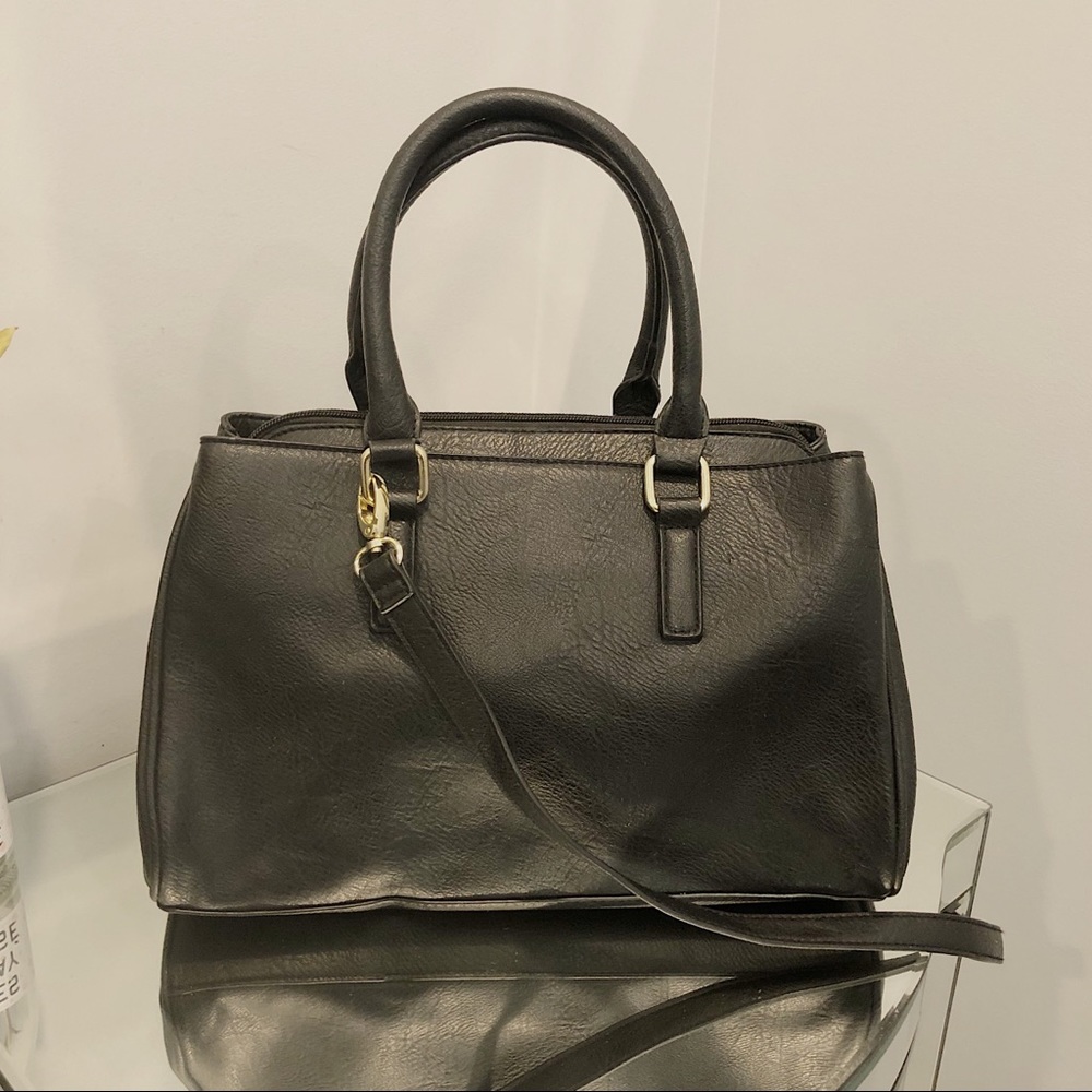 Spacious Black Purse Bag